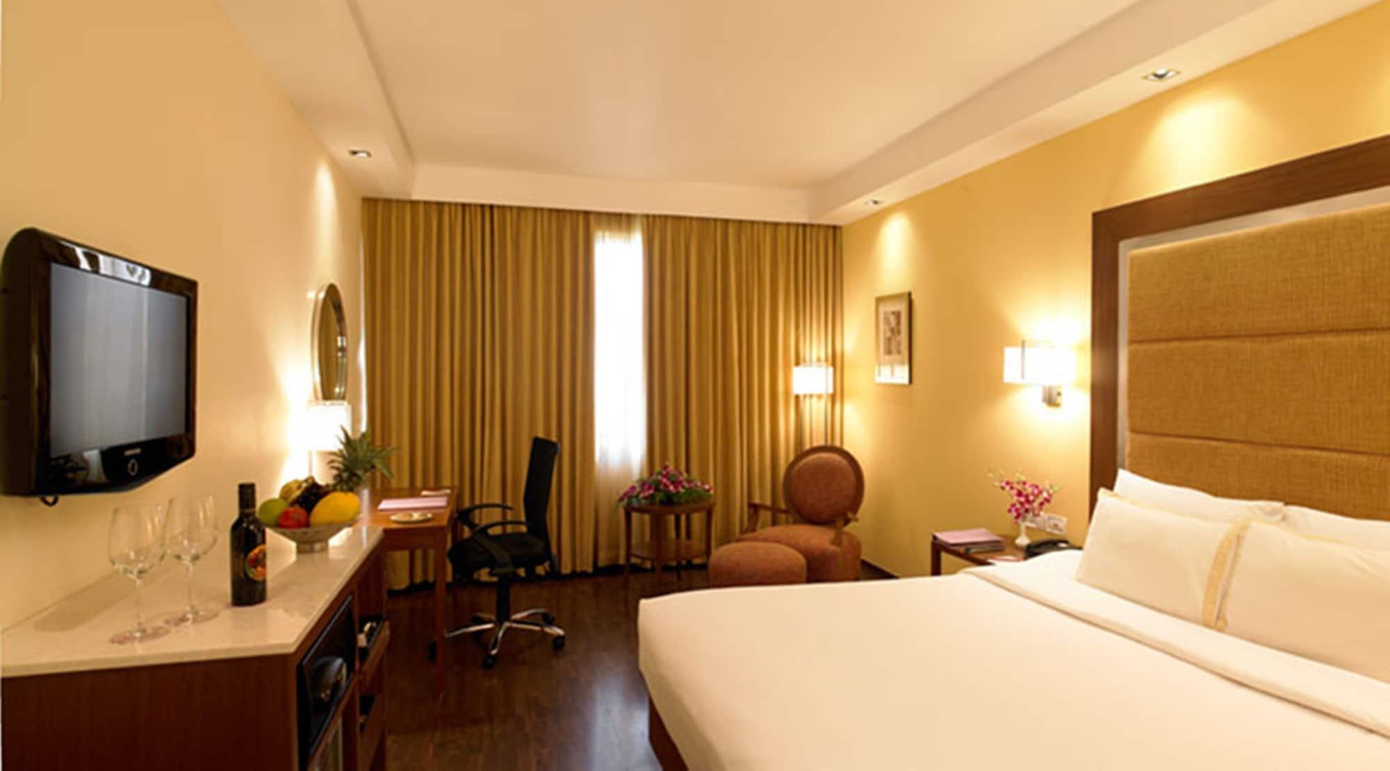 Royal Orchid Central Bangalore, Mg Road Экстерьер фото