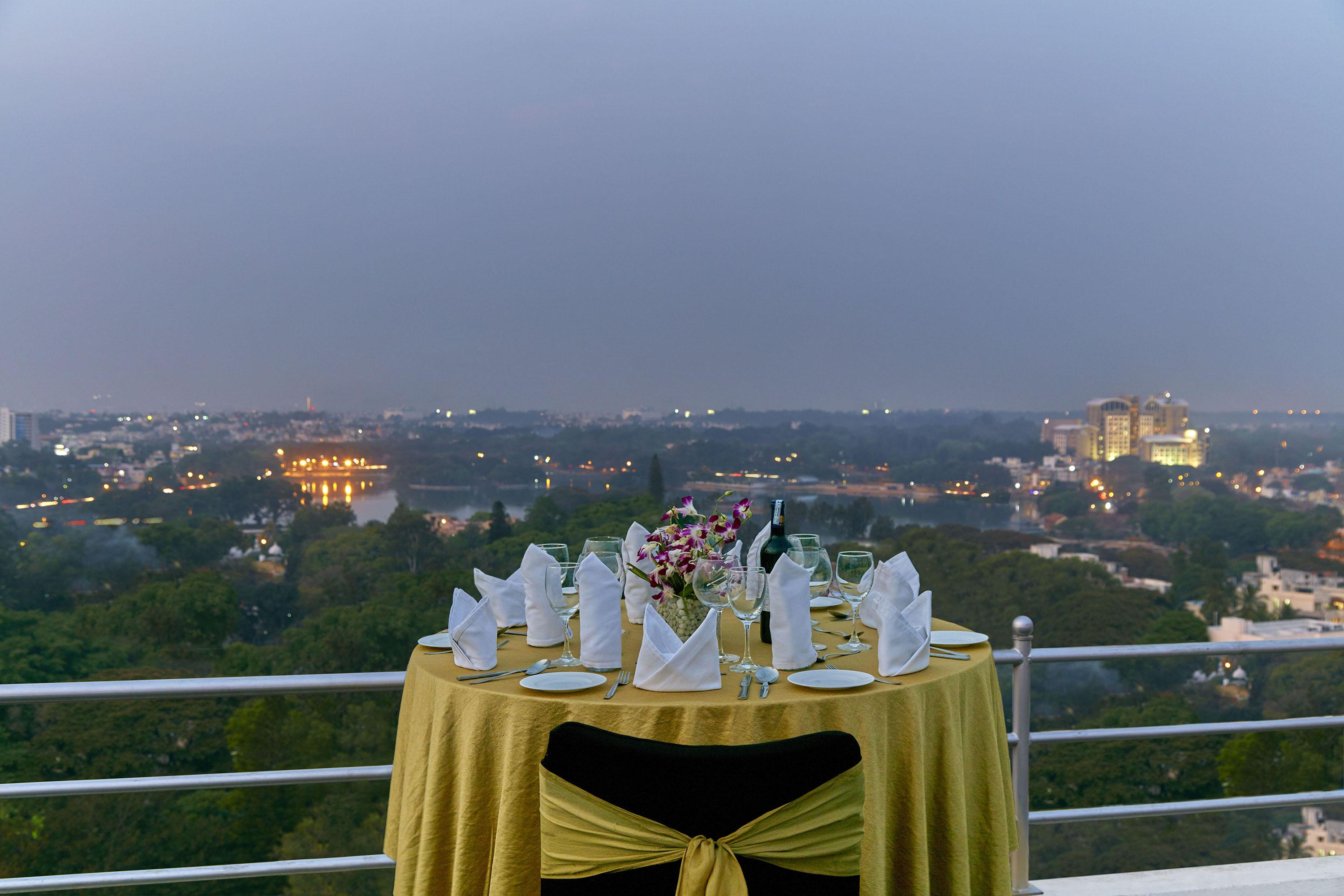 Royal Orchid Central Bangalore, Mg Road Экстерьер фото