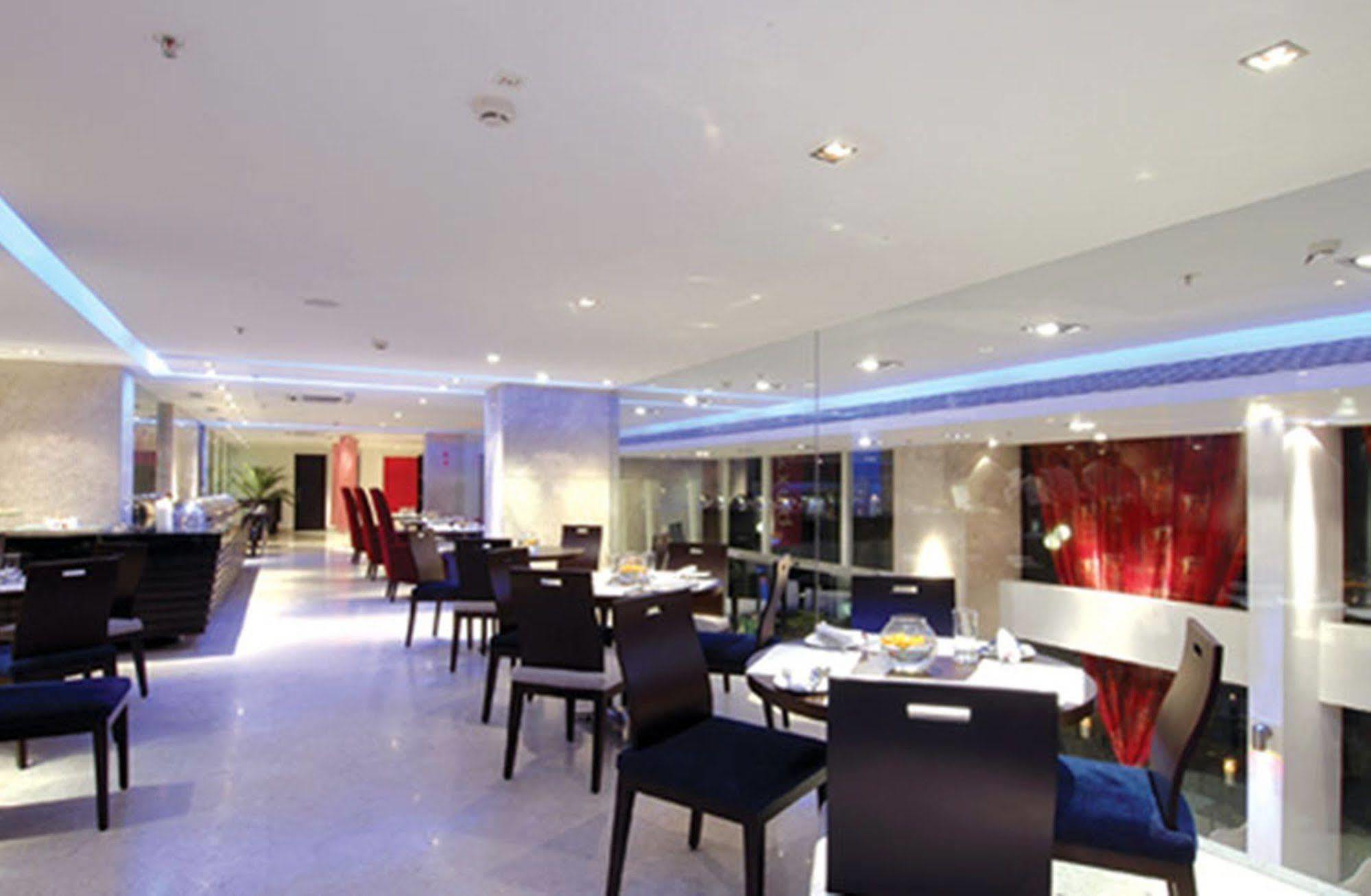 Royal Orchid Central Bangalore, Mg Road Экстерьер фото