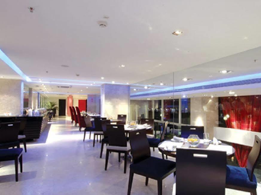 Royal Orchid Central Bangalore, Mg Road Экстерьер фото